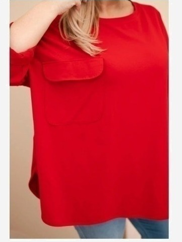 Dámska blúzka Plus Size z bavlnou s vreckom a podvinutým rukávom červená