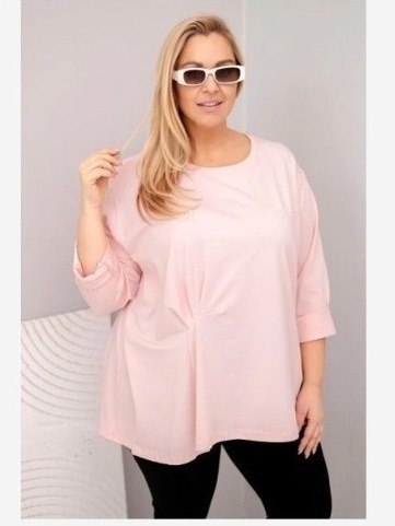 Dámska blúzka plus size s bavlnou s dlhým rukávom a nariasením pudrová ružová