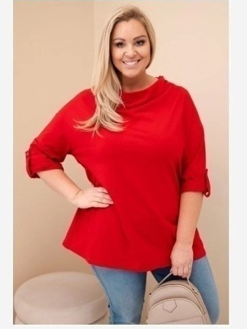 Dámska blúzka Plus Size z bavlnou vo voľnom strihu s vodným výstrihom červená