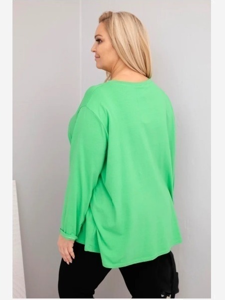 Dámska blúzka plus size s bavlnou s dlhým rukávom a nariasením svetlozelená