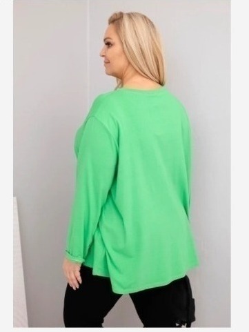 Dámska blúzka plus size s bavlnou s dlhým rukávom a nariasením svetlozelená