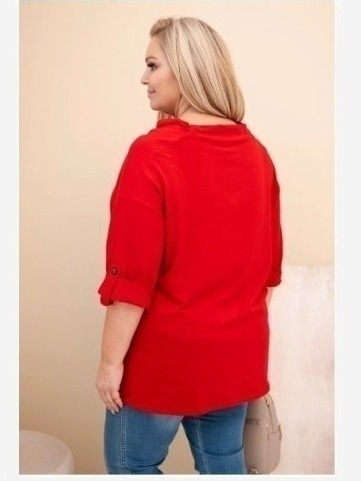 Dámska blúzka Plus Size z bavlnou vo voľnom strihu s vodným výstrihom červená