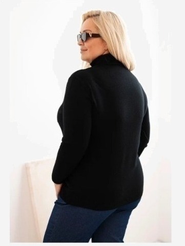 Dámsky viskózový sveter Plus Size s klasickým strihom čierny