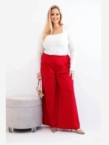 Dámske nohavice Plus Size so širokými nohavicami a plisé červené