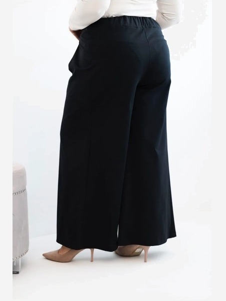 Dámske nohavice Plus Size so širokými nohavicami a plisovaním čierne