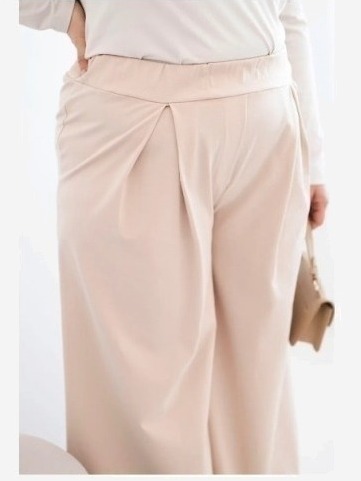 Dámske nohavice Plus Size s širokými nohavicami a plisovaním béžová
