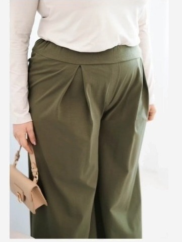 Dámske nohavice Plus Size so širokými nohavicami a plisovaním khaki