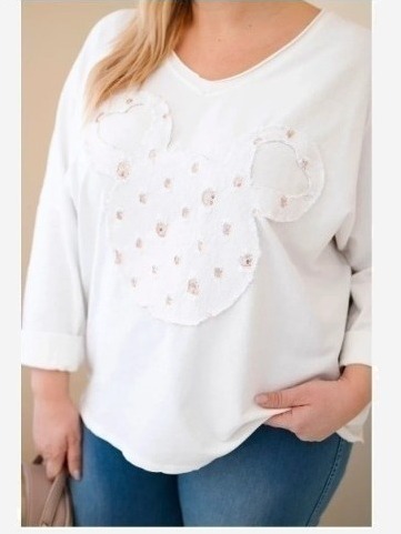 Dámska bavlnená blúzka Plus Size s výstrihom V biela
