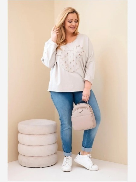 Dámska bavlnená blúzka Plus Size s výstrihom do V béžová