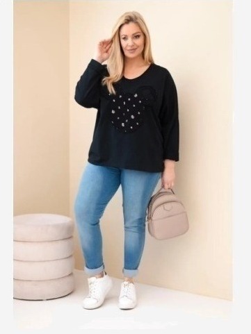 Dámska bavlnená blúzka Plus Size s V výstrihom čierna