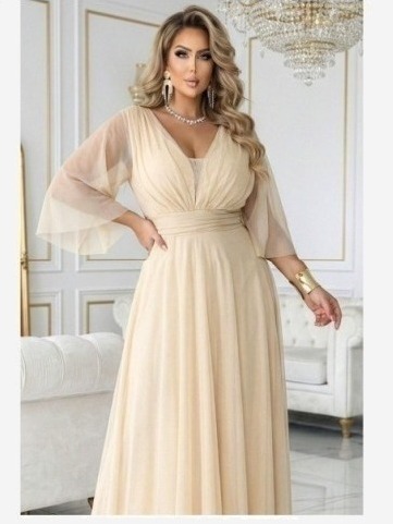 654-2 Dlhé, trblietavé šaty plus size s okrúhlym výstrihom a priehľadnými rukávmi - šampansky béžové