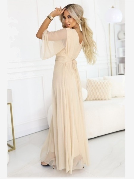 654-2 Dlhé, trblietavé šaty plus size s okrúhlym výstrihom a priehľadnými rukávmi - šampansky béžové