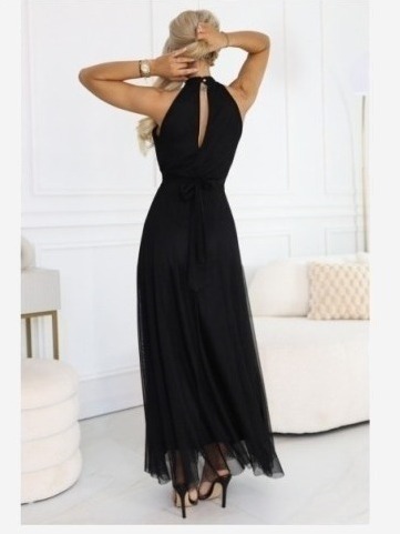 662-2 Elegantné večerné maxi šaty s halter výstrihom, tylom a viazaním v páse - čierne