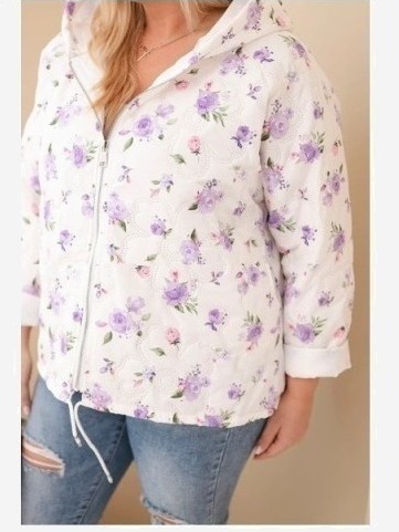 Dámska jarná bunda Plus Size s drobným kvetinovým vzorom fialová