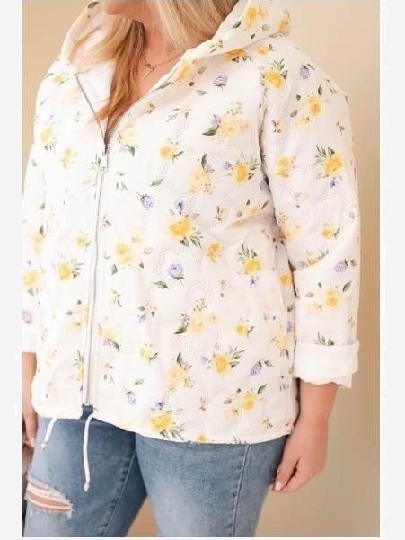 Dámska jarná bunda Plus Size s drobným kvetinovým vzorom žltá