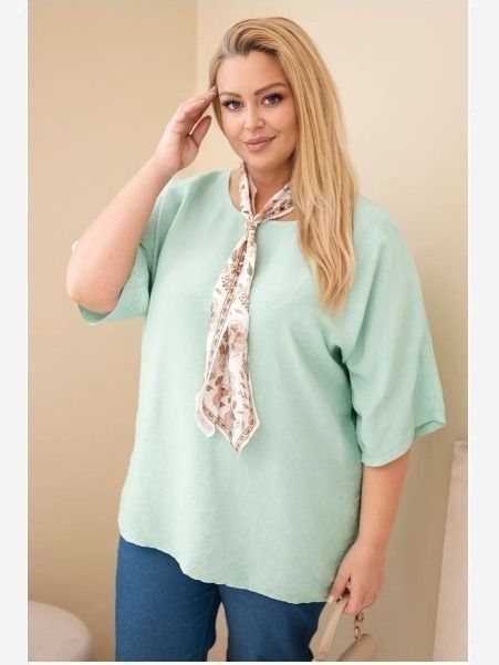 Dámska viskózová blúzka veľkosti Plus Size s krátkym rukávom a ozdobnou šatkou tmavomätová