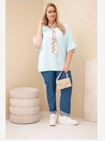 Dámska viskózová blúzka vo veľkosti Plus s krátkym rukávom a ozdobnou šatkou mätová