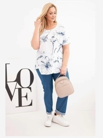 Dámska bavlnená blúzka Plus Size s krátkym rukávom a vreckom biela