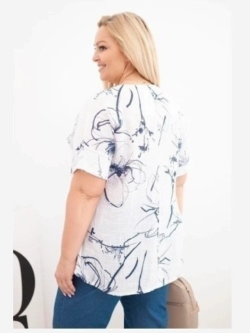 Dámska bavlnená blúzka Plus Size s krátkym rukávom a vreckom biela