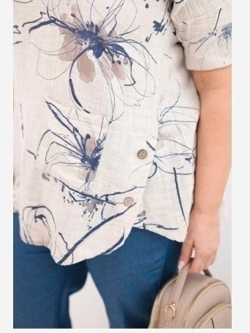 Dámska bavlnená blúzka Plus Size s krátkym rukávom a vreckom béžová