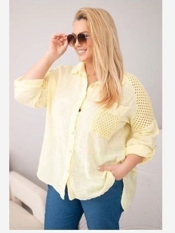 Dámska viskózová košeľa plus size s golierom a čipkovou vsadkou žltá