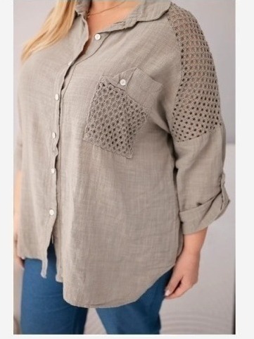 Dámska viskózová košeľa Plus Size s golierom a čipkovou vsadkou fango