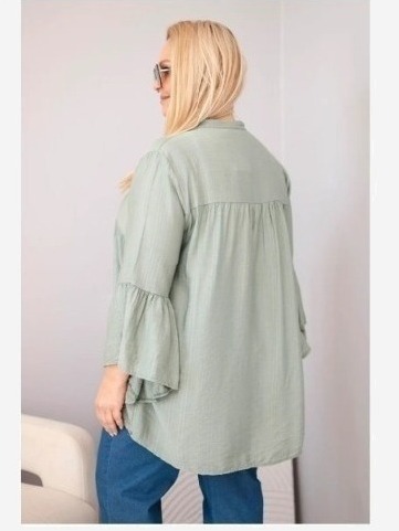 Dámska viskózová blúzka Plus Size s volánovým rukávom a výstrihom do V khaki
