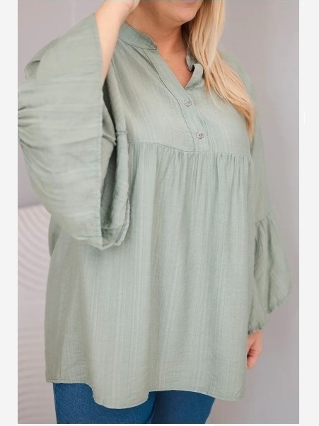 Dámska viskózová blúzka Plus Size s volánovým rukávom a výstrihom do V khaki