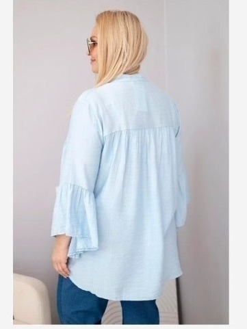 Dámska viskózová blúzka Plus Size s volánovým rukávom a výstrihom do V modrá