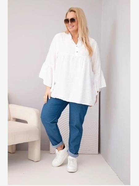 Dámska viskózová blúzka Plus Size s volánovým rukávom a výstrihom do V biela