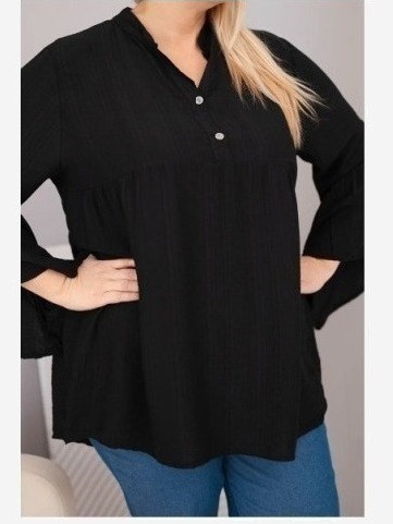 Dámska viskózová blúzka Plus Size s volánovým rukávom a výstrihom do V čierna