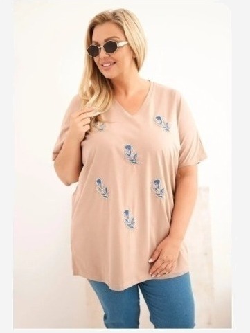 Dámska bavlnená blúzka Plus Size s pierkami camelová