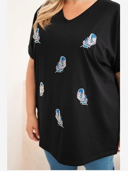 Dámska bavlnená blúzka Plus Size s pierkami čierna