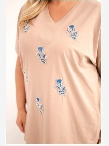 Dámska bavlnená blúzka Plus Size s pierkami camelová