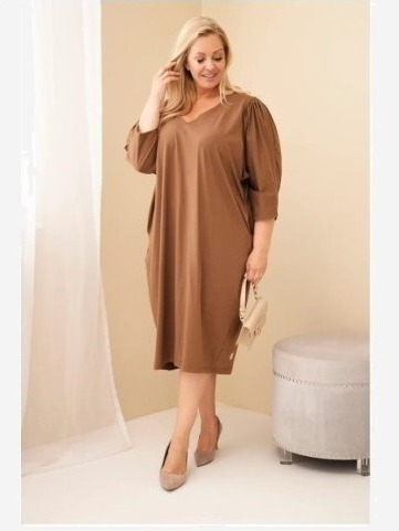 Dámske šaty Plus Size s vreckami camelová
