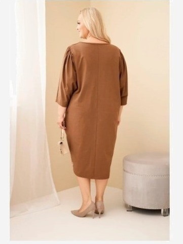 Dámske šaty Plus Size s vreckami camelová