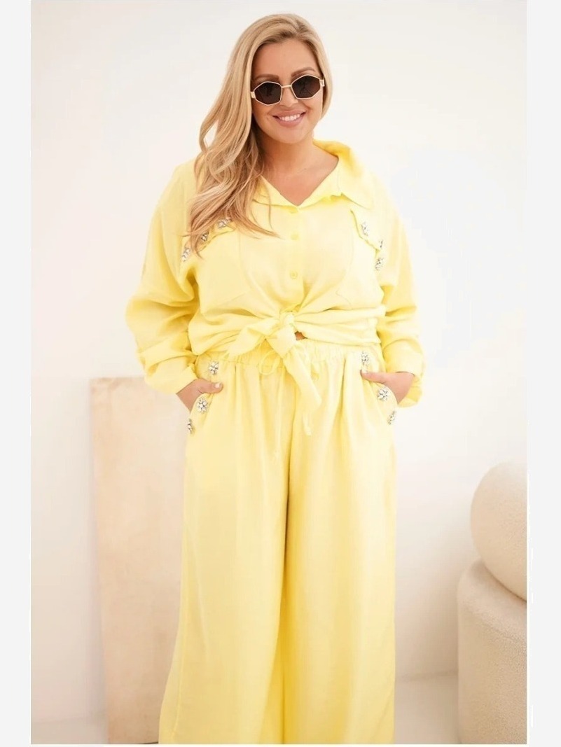 Dámsky komplet Plus Size s košeľou a širokými nohavicami žltý
