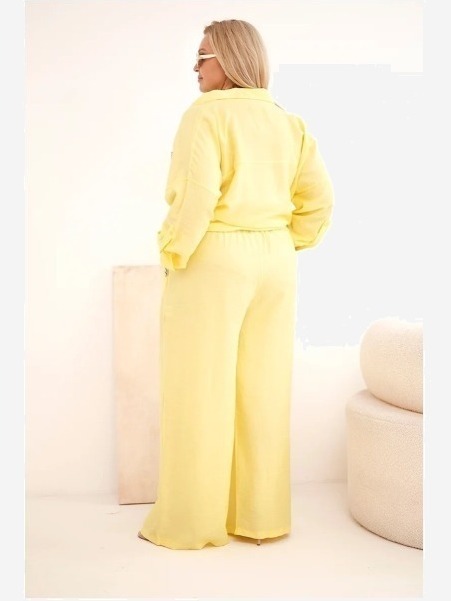 Dámsky komplet Plus Size s košeľou a širokými nohavicami žltý