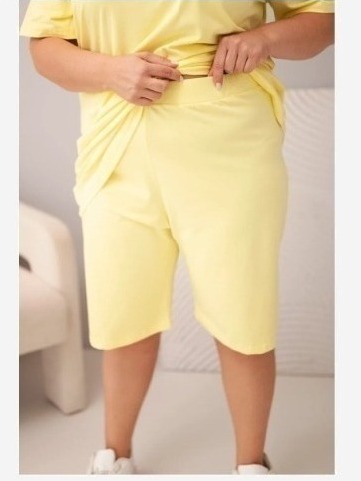 Dámsky bavlnený komplet Plus Size s blúzkou a šortkami žltý