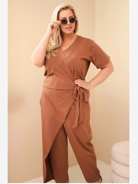 Dámsky bavlnený overal Plus Size s viazaním v páse camelový