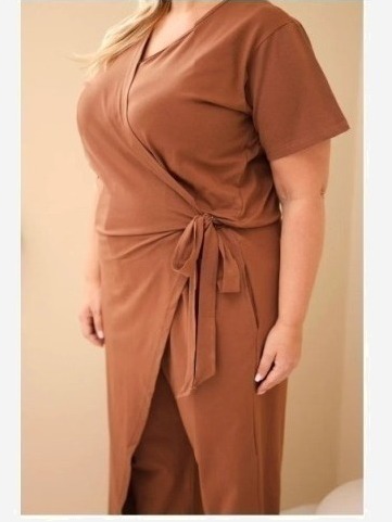 Dámsky bavlnený overal Plus Size s viazaním v páse camelový
