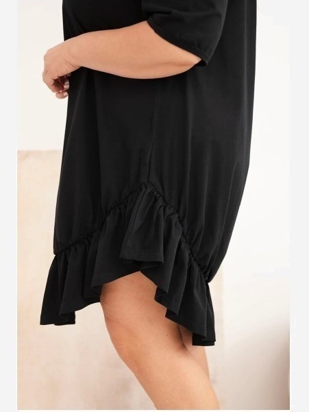 Dámske bavlnené šaty Plus Size s volánom čierna