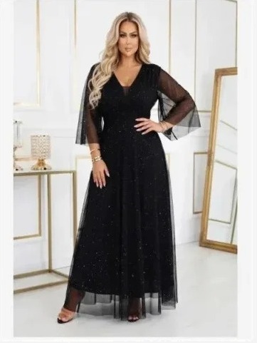 654-5 Dlhé trblietavé šaty plus size s výstrihom a priesvitným rukávikom - čierne