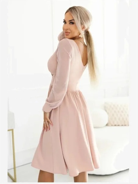 657-2 Elegantné midi šaty s kaskádovým výstrihom a tylovými rukávmi - béžové