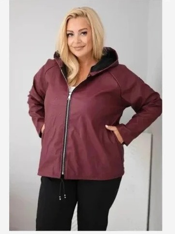 Dámska bunda Plus Size s kapucňou a nastaviteľným spodkom bordová
