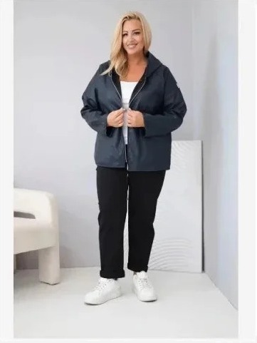 Dámska bunda Plus Size s kapucňou a nastaviteľným spodkom modrá