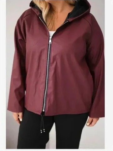 Dámska bunda Plus Size s kapucňou a nastaviteľným spodkom bordová