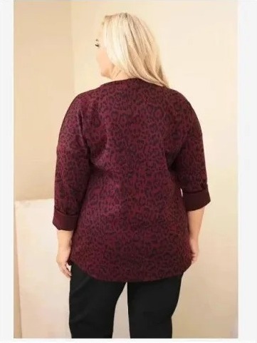 Dámska blúzka Plus Size s leopardím vzorom so dlhším zadným dielom bordová