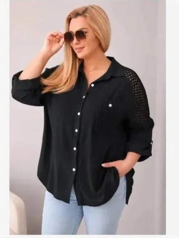 Dámska bavlnená košeľa Plus Size s golierom a čipkovým vsadením čierna