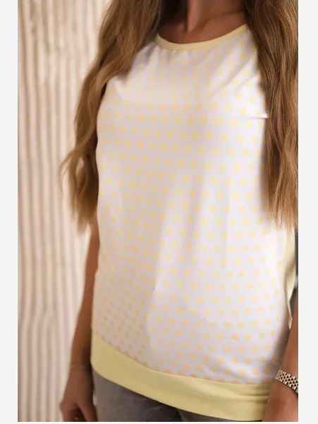 T-shirt yellow
